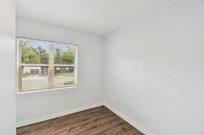 Foto del edificio - 3606 Jammes Rd