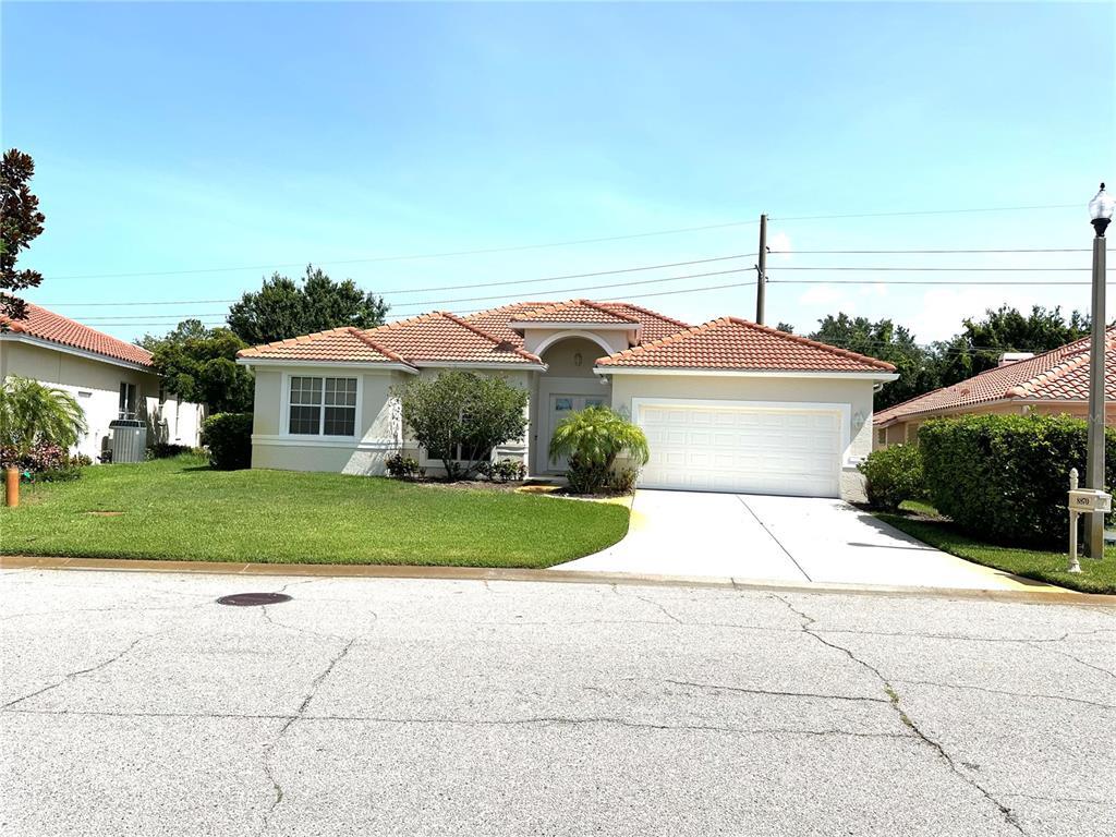 Foto principal - 8870 Huntington Pointe Dr