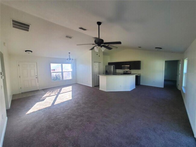 Foto del edificio - 212 Locust Pass Ln