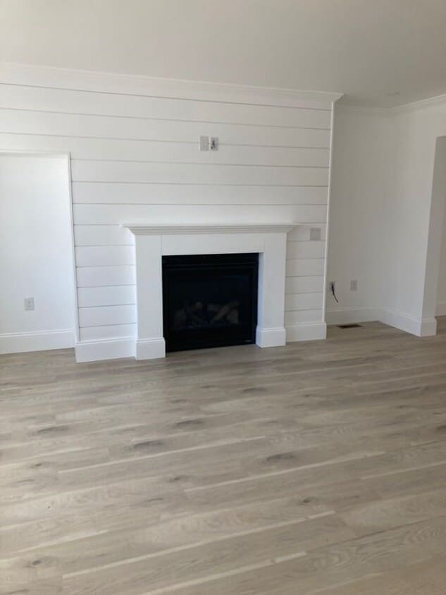 Gas Fireplace - 20 Alvarado Ave