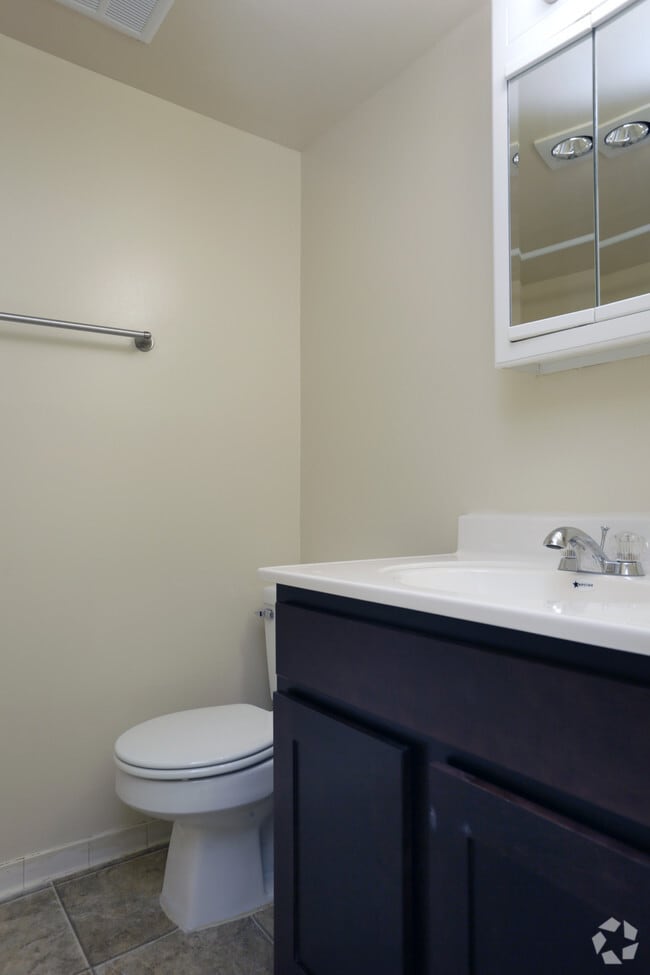 Vista At White Oak* Apartments Silver Spring, MD