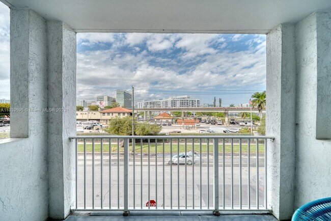 Building Photo - 1010 NW 11th St