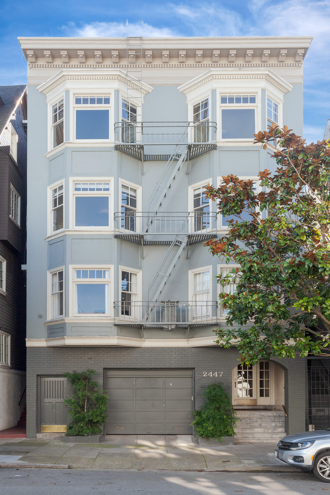 Building Photo - 2447 Vallejo St