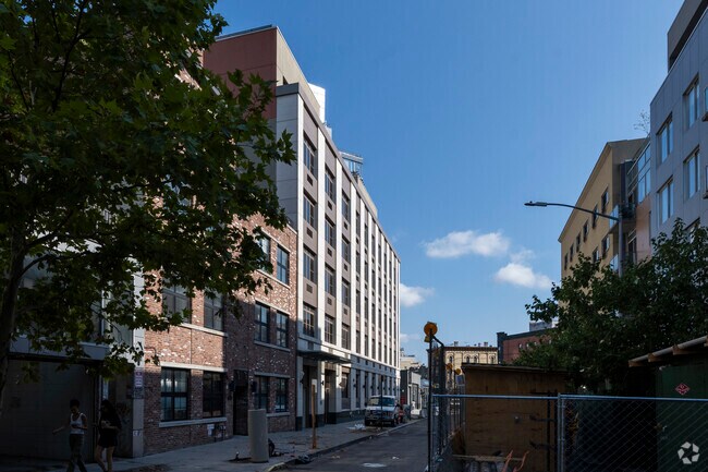 Building Photo - 487 Keap Street