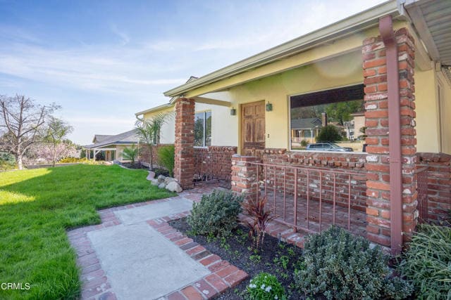 Building Photo - 3330 Paraiso Way