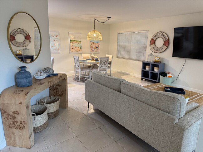 Foto del edificio - 176 Seabreeze Cir