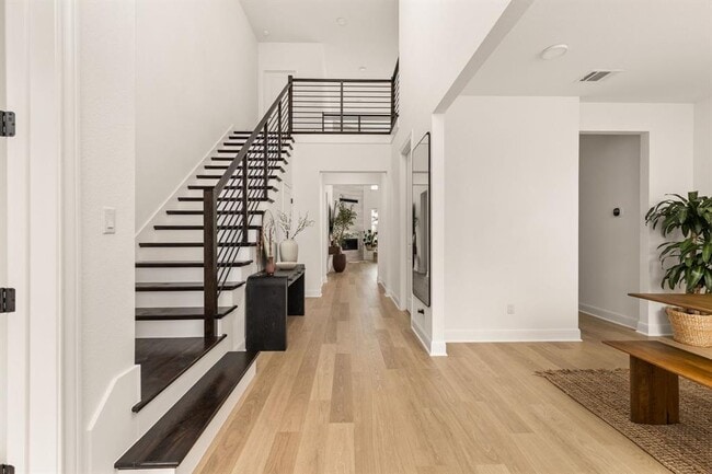 Building Photo - 2132 Cavara Cv