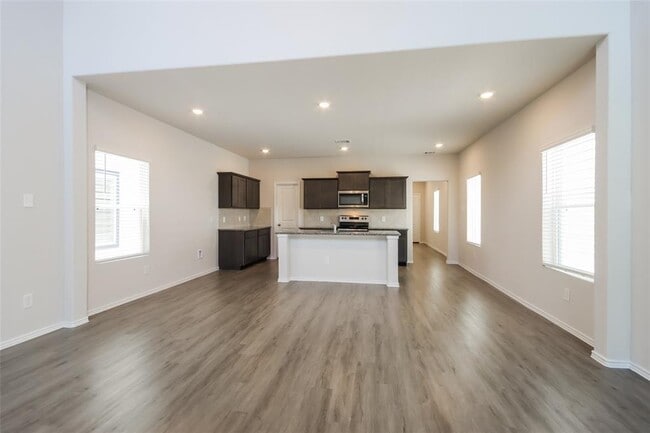 Building Photo - 15322 Estrella Rd W