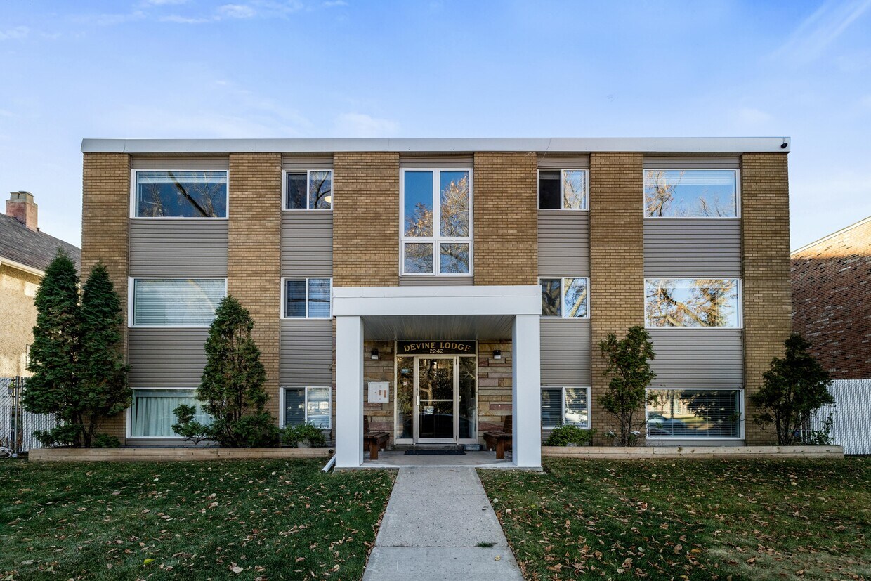 Photo principale - 2242-2242 Scarth St