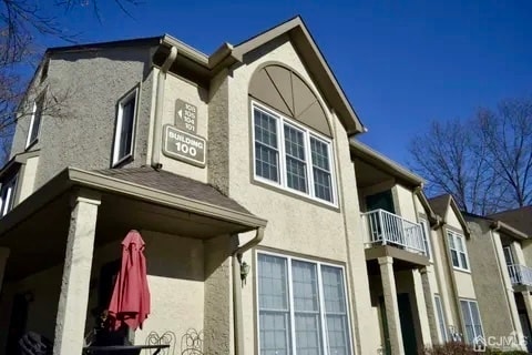 Building Photo - 105 Commons At Kingswood Dr