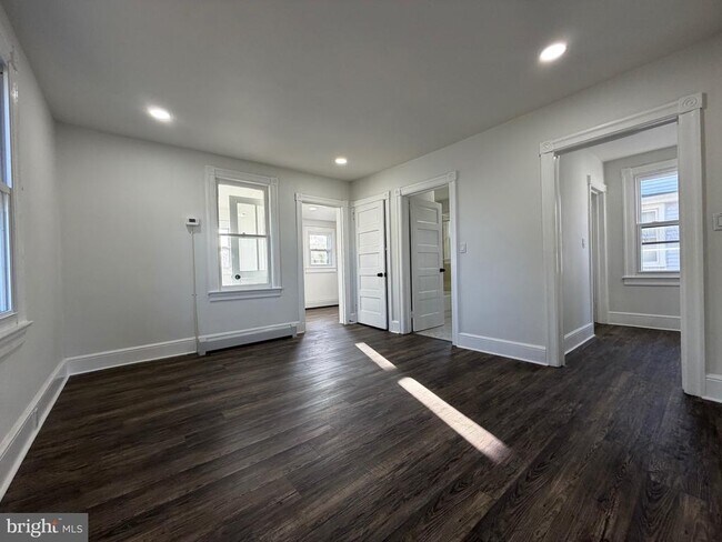 Foto del edificio - 517 Bentley Ave