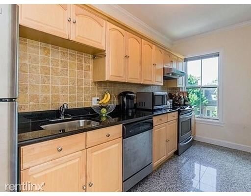 Foto principal - 143 W Canton St