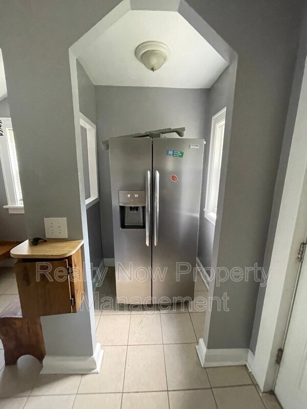 Foto del edificio - 1020 Hillstone Rd