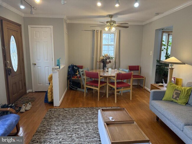 Foto del edificio - 308 Clagett Dr