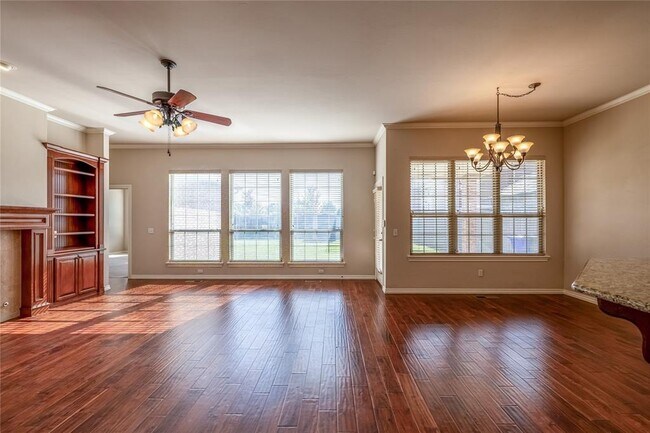 Foto del edificio - 2725 Fairfield Dr