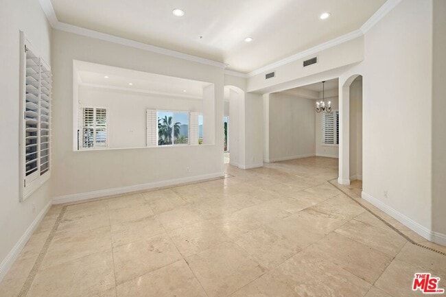 Building Photo - 1470 Paseo De Oro