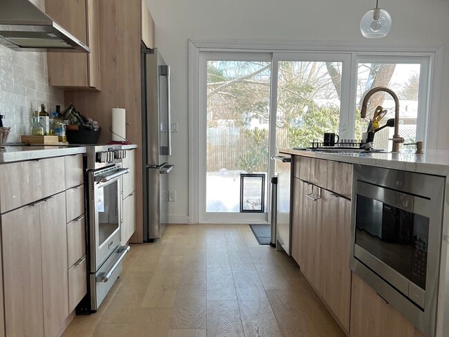 Foto del edificio - 17 Margaret Rd