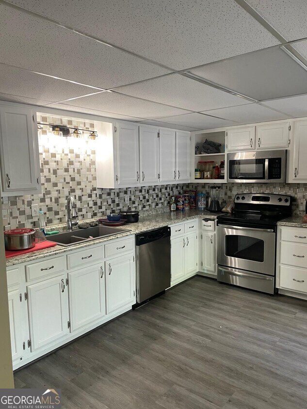 Foto principal - 1801 Azalea Dr