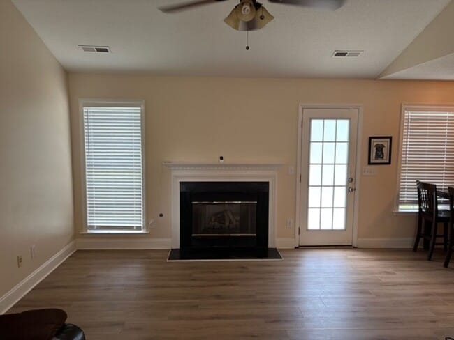 Foto del edificio - Charming 3BR House in High Point