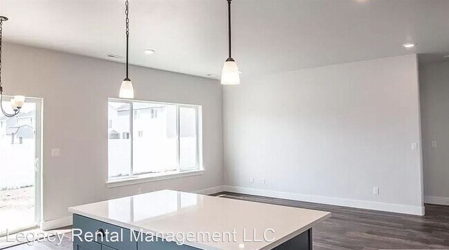 Foto del edificio - 2 br, 2 bath House - 2211 S. Summerfield