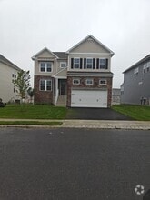 Building Photo - 18 Devon Dr