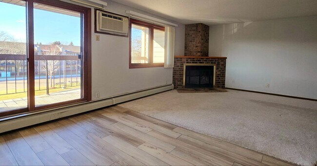Foto del edificio - Plymouth Condo For Rent