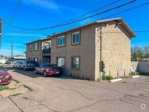 Building Photo - 3237 W Melvin St