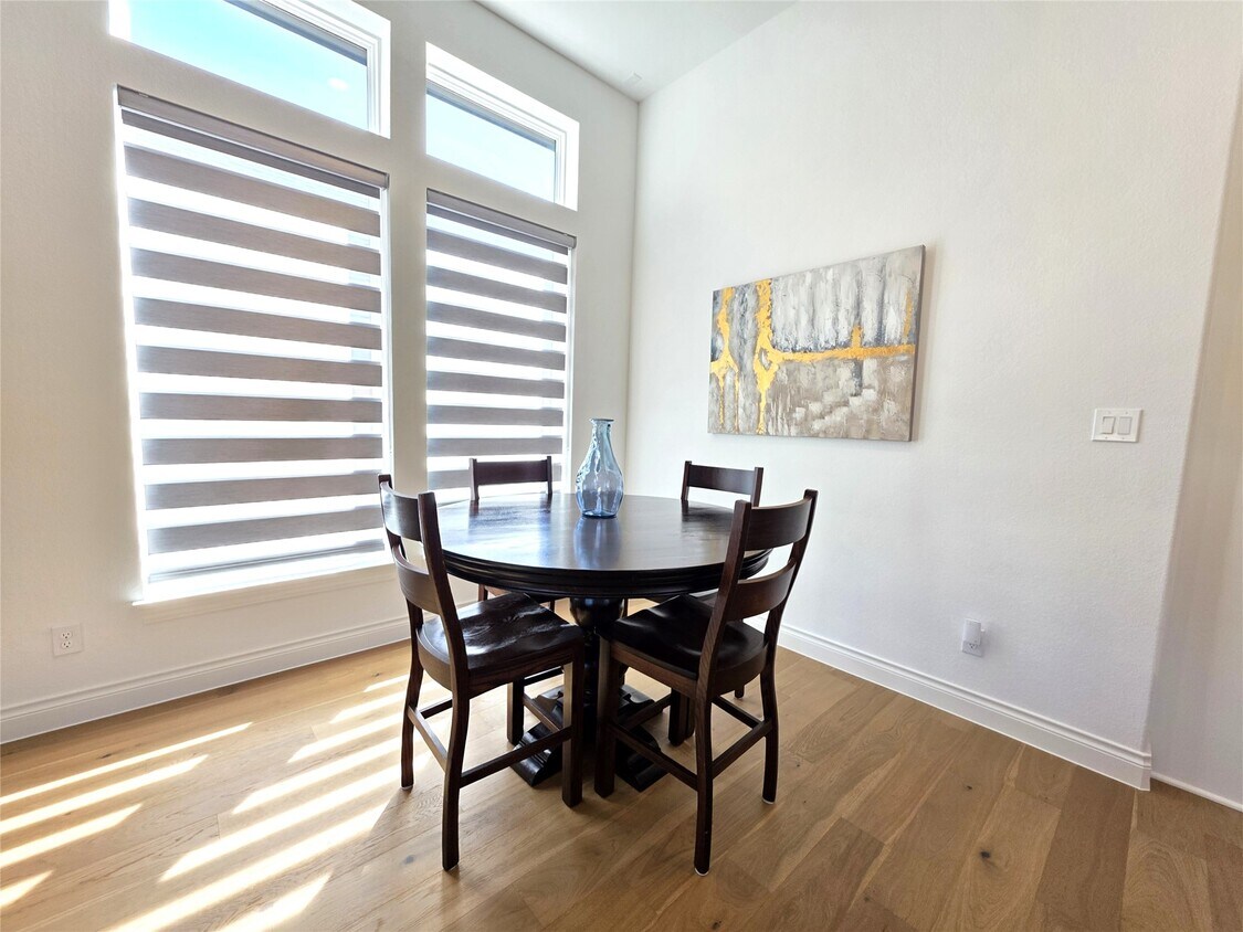 Foto del edificio - 22045 Gateway Arch Dr