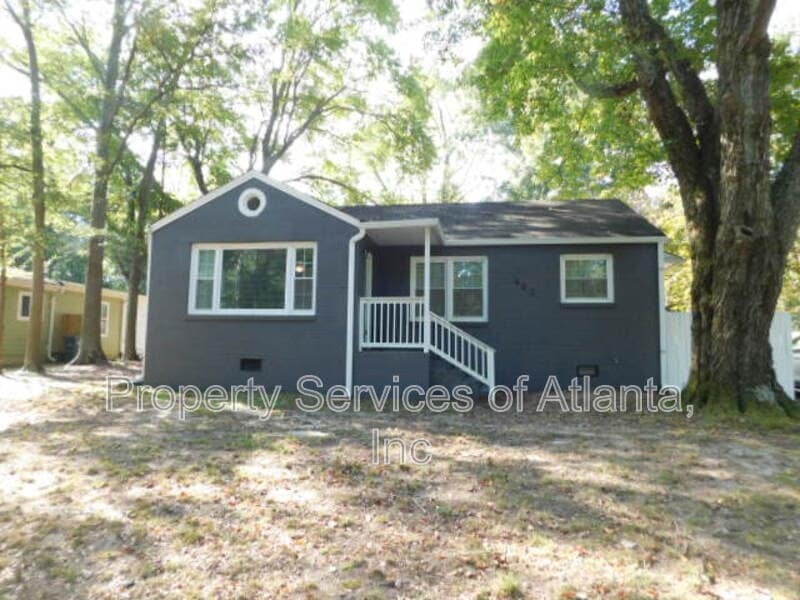 Photo - 482 Hyde Dr NE