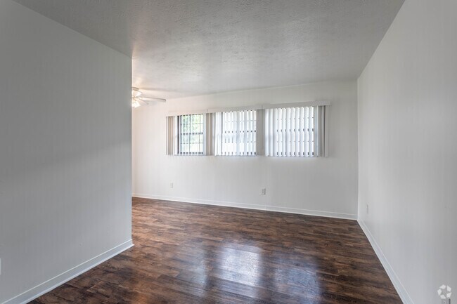 1 Hab, 1 Ba - 750 ft² - Patriot on the Grand ( FKA Grandview Pointe)