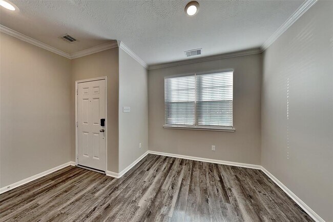 Foto del edificio - 20750 Pine Rain Ct