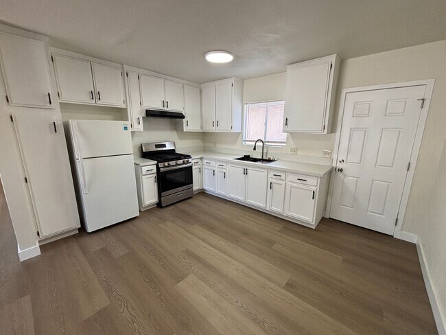 Foto del edificio - Fully Renovated 3BD/1.5BA House | Eucalyptus Ave, Moreno Valley
