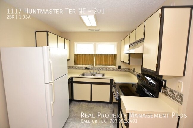Building Photo - 1117 Huntmaster Terrace NE