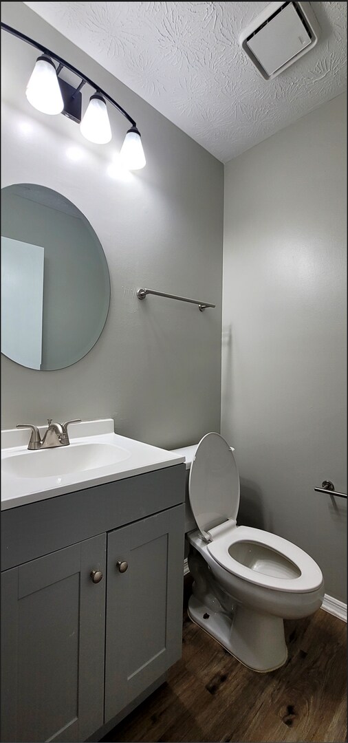 Foto del edificio - Beautiful 2 bedroom 1.5 bath Condo with at...