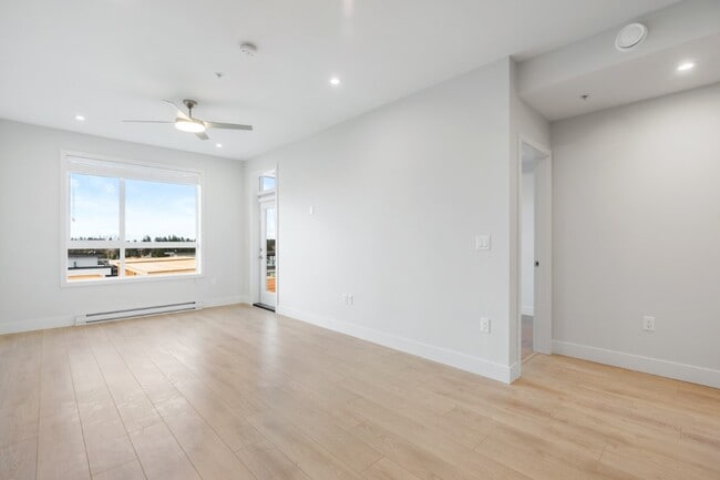 Building Photo - 1514 McCallum Rd