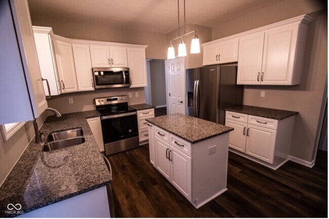 Foto del edificio - 10813 Putnam Pl