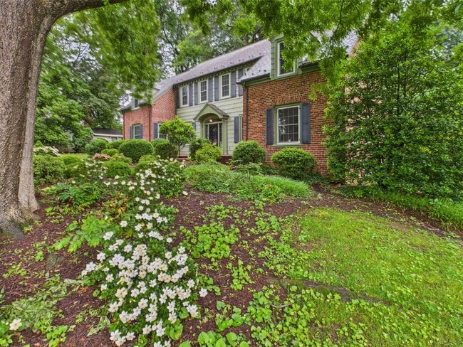 Building Photo - 5120 Evelyn Byrd Rd