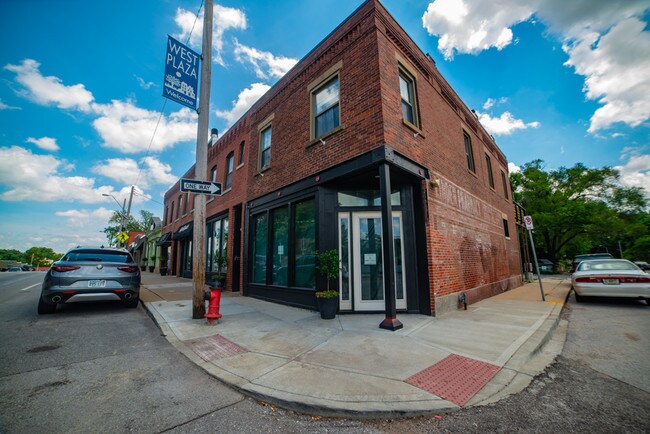 Foto del edificio - 1721 Westport Rd