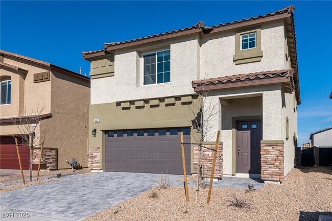 Building Photo - 480 Silverweed Ave