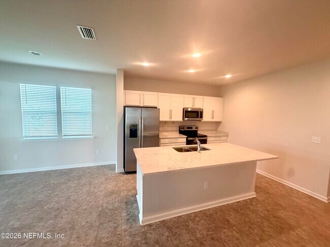 Foto del edificio - 12591 Lake Taylor Ln