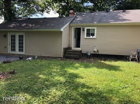 Building Photo - 3 br, 2 bath House - 24029 N Lakeside Dr
