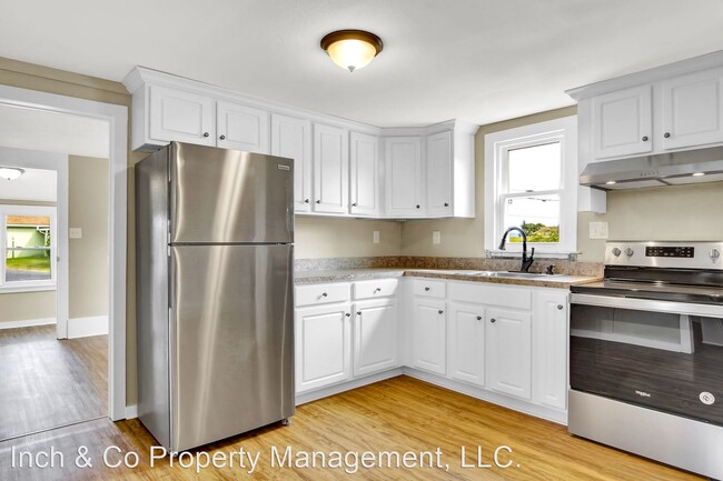 Building Photo - 3 br, 1 bath House - 602 W Market St