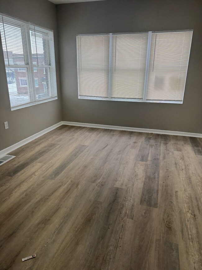 Foto del edificio - 3623 Parrish Ave