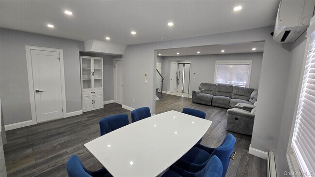 Foto del edificio - 80-06 209th St