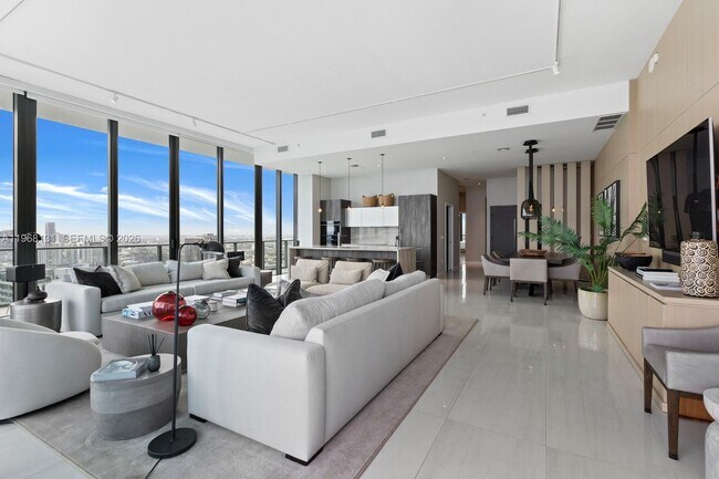 Foto del edificio - 480 NE 31st St