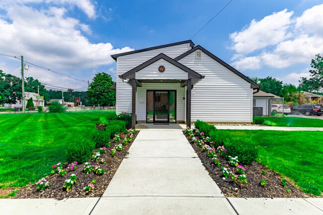 Foto del edificio - Woodland Village Apartments
