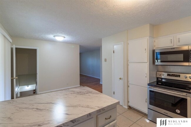 Photo - 3401 Sherwood Dr House