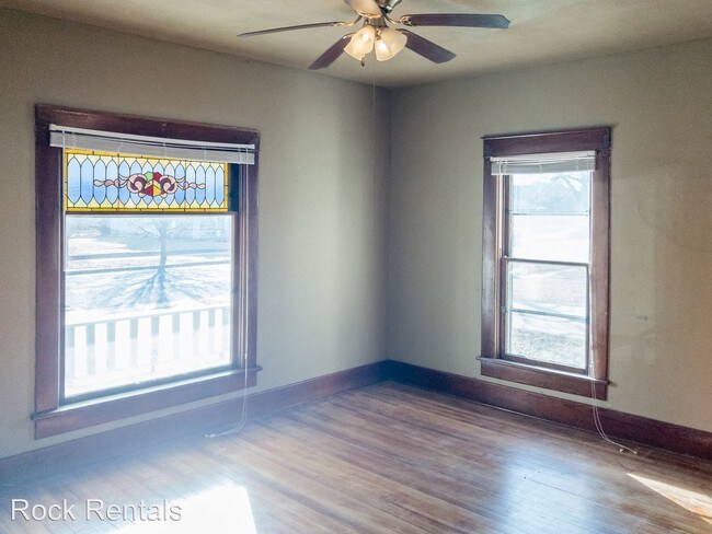 Foto del edificio - 3 br, 1 bath House - 202 W 12th Ave