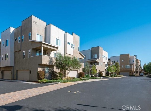 Foto del edificio - 2825 Lily Ln