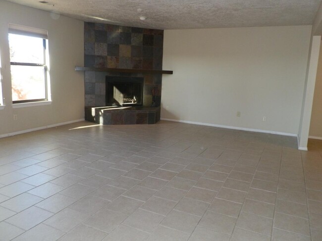 Foto del edificio - Large Town House Centrally Located